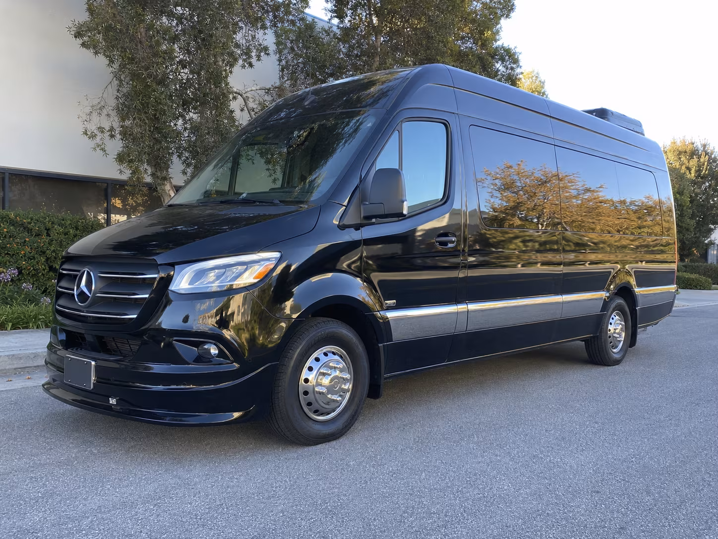 10 passenger sprinter van