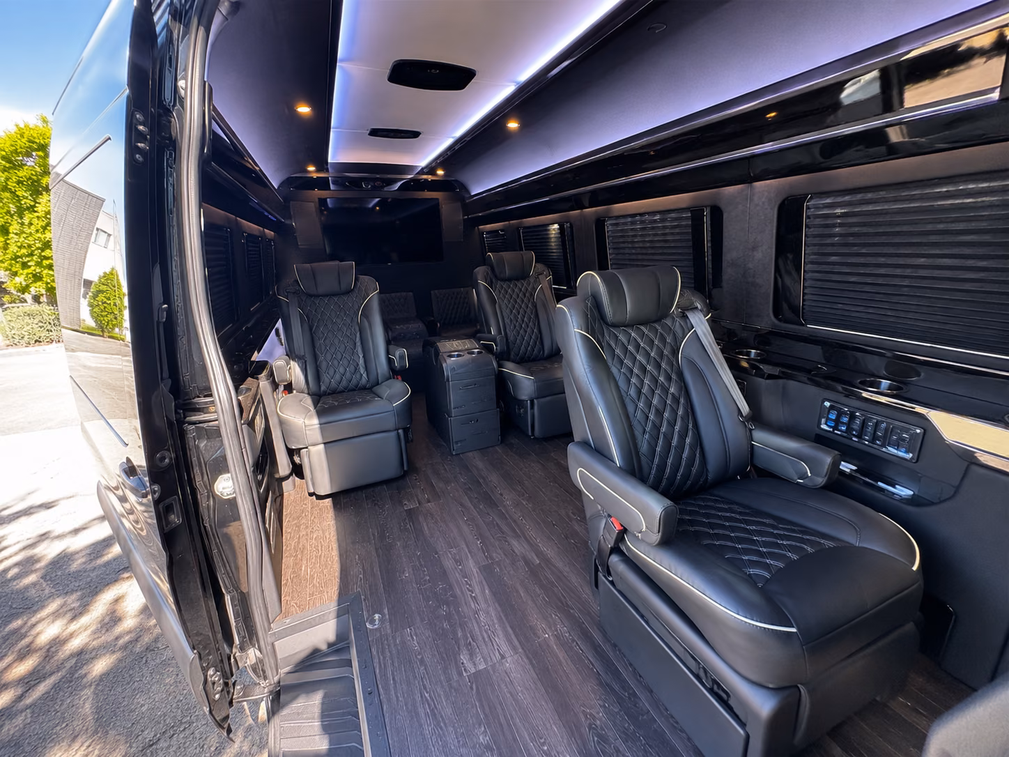 18 passenger sprinter van interior