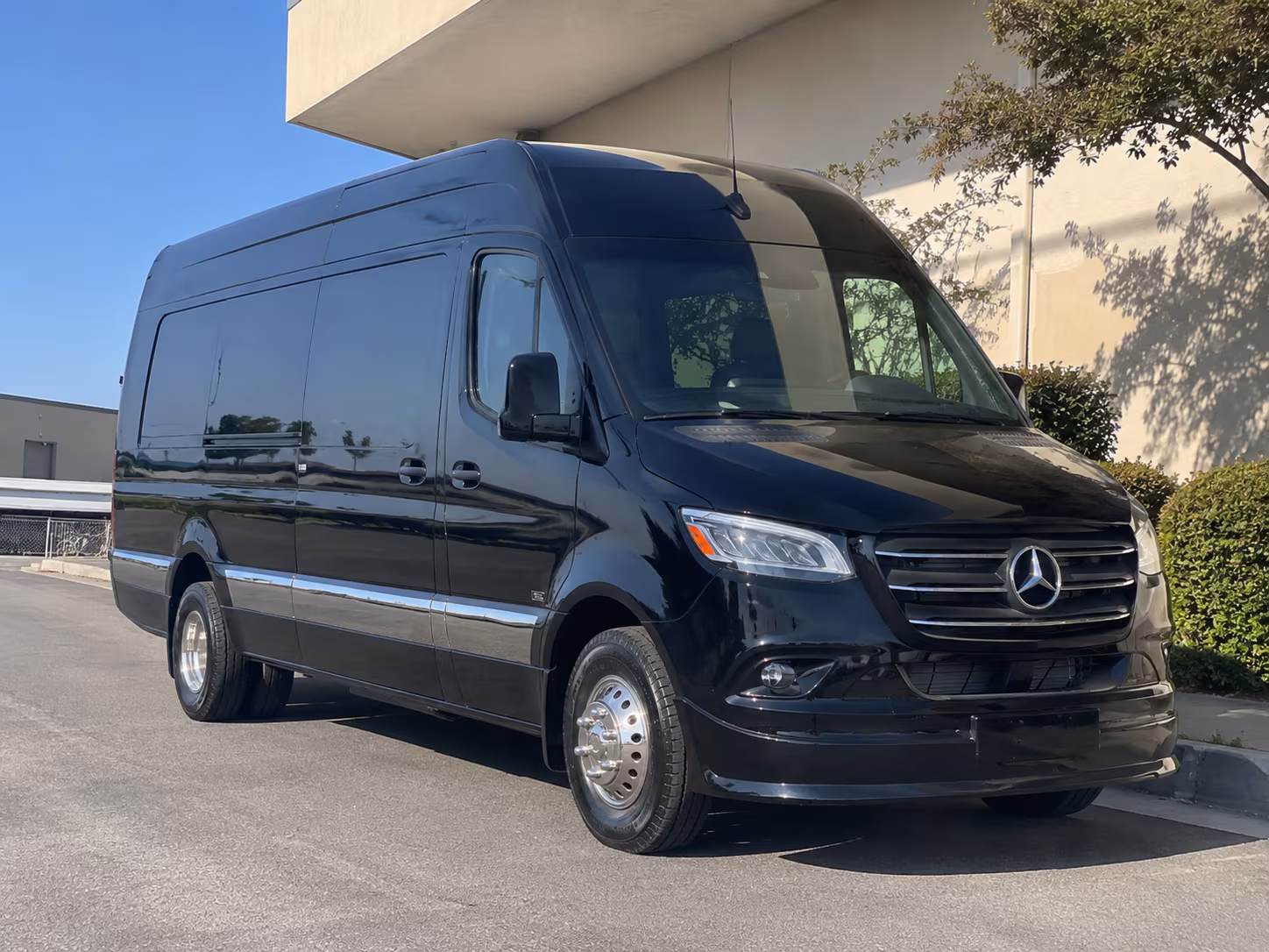 8 passenger sprinter van