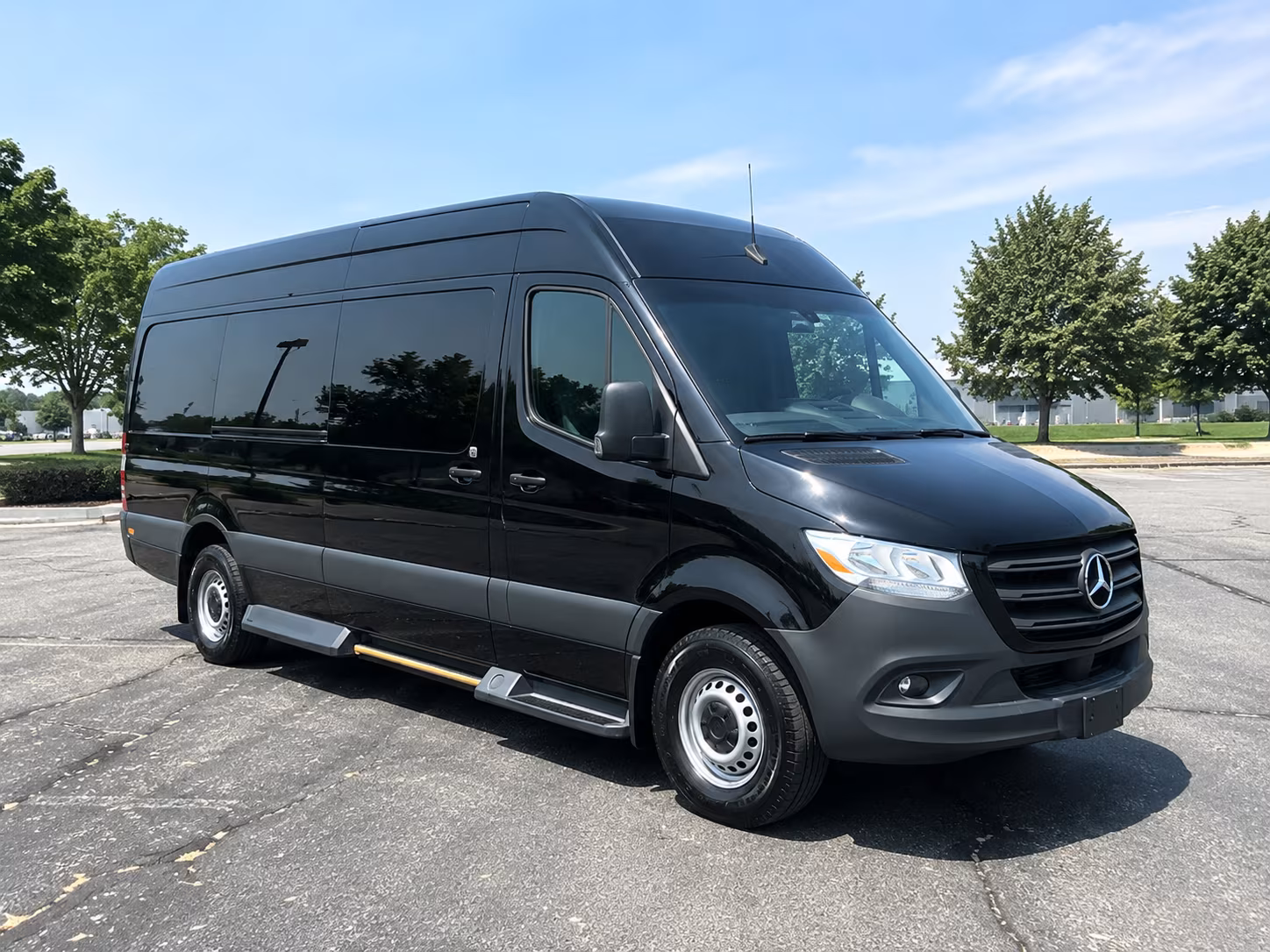 find the perfect transportation for your next airport transfer 2