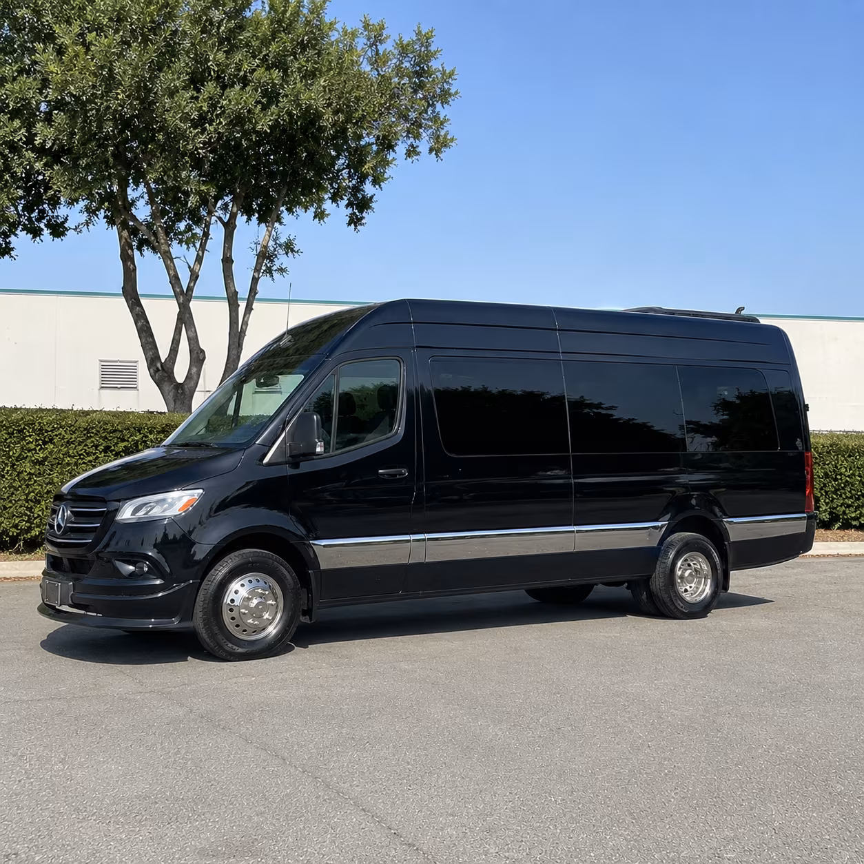 find the perfect transportation for your next airport transfer 4