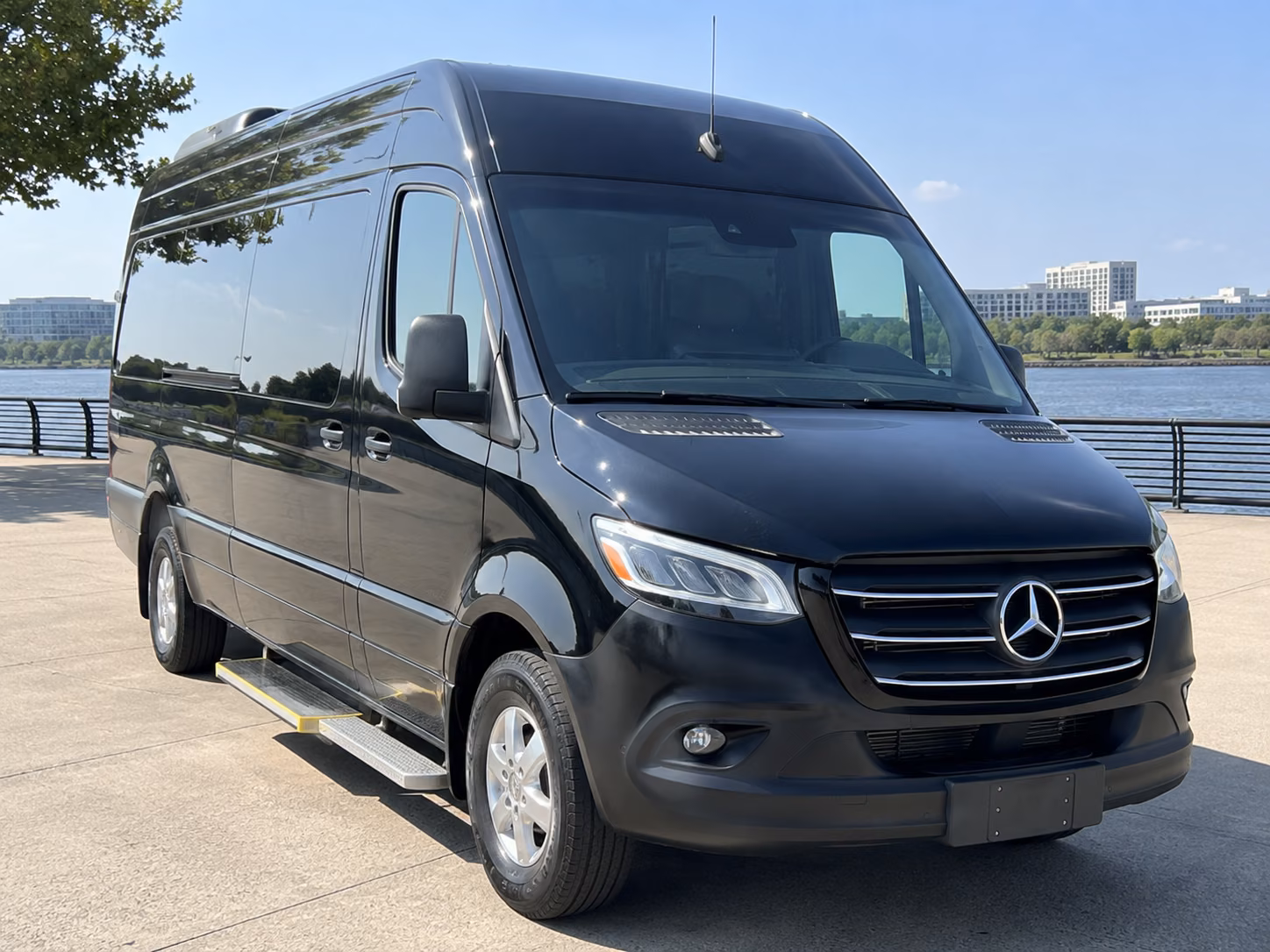 find the perfect transportation for your next corporate event 3